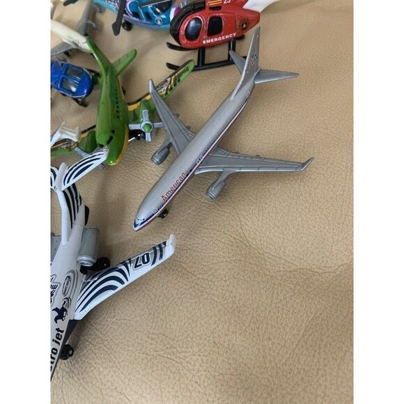 Bundle of 21  DieCast Airplane Helicopter Jet Planes Military Aircraft - Picture 7 of 11